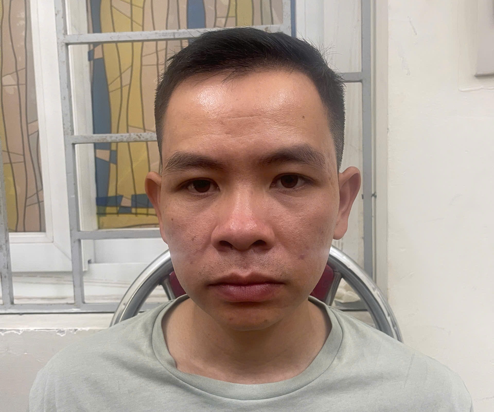 Bắt giữ 02 đối tượng về hành vi Tàng trữ trái phép chất ma túy